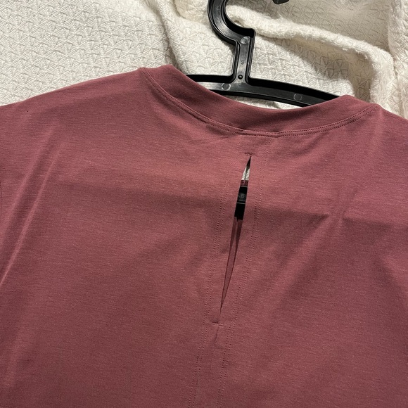 Athleta short sleeve - Picture 2 of 4